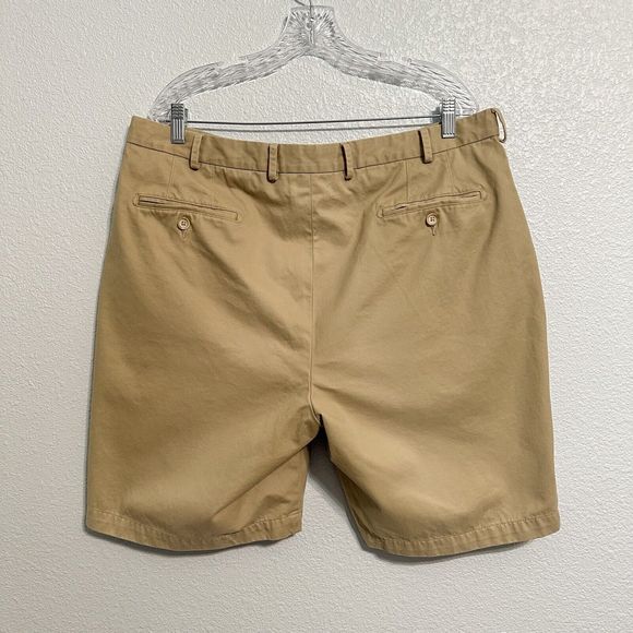 Peter Millar Khaki Shorts Mens Size 38 Beige Performance Golf Activewear Chino - Picture 2 of 9